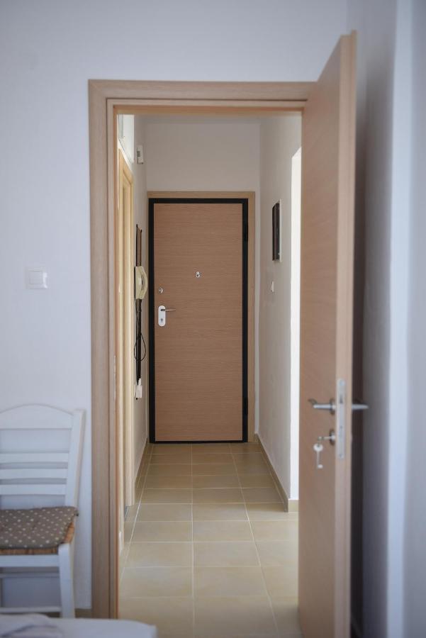 Aqua Theros Apartment *